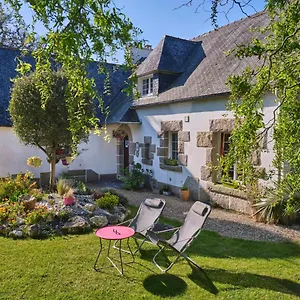 Les Roses 3*, Santec Frankreich